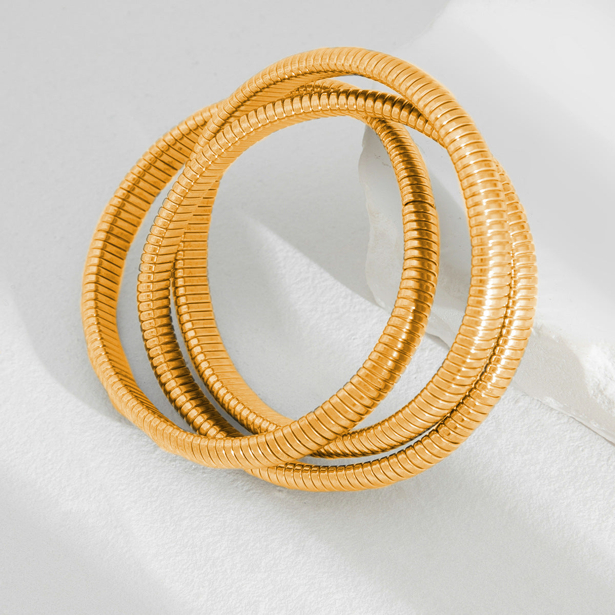Wholesale Retro metal winding line irregular pleated bracelet set