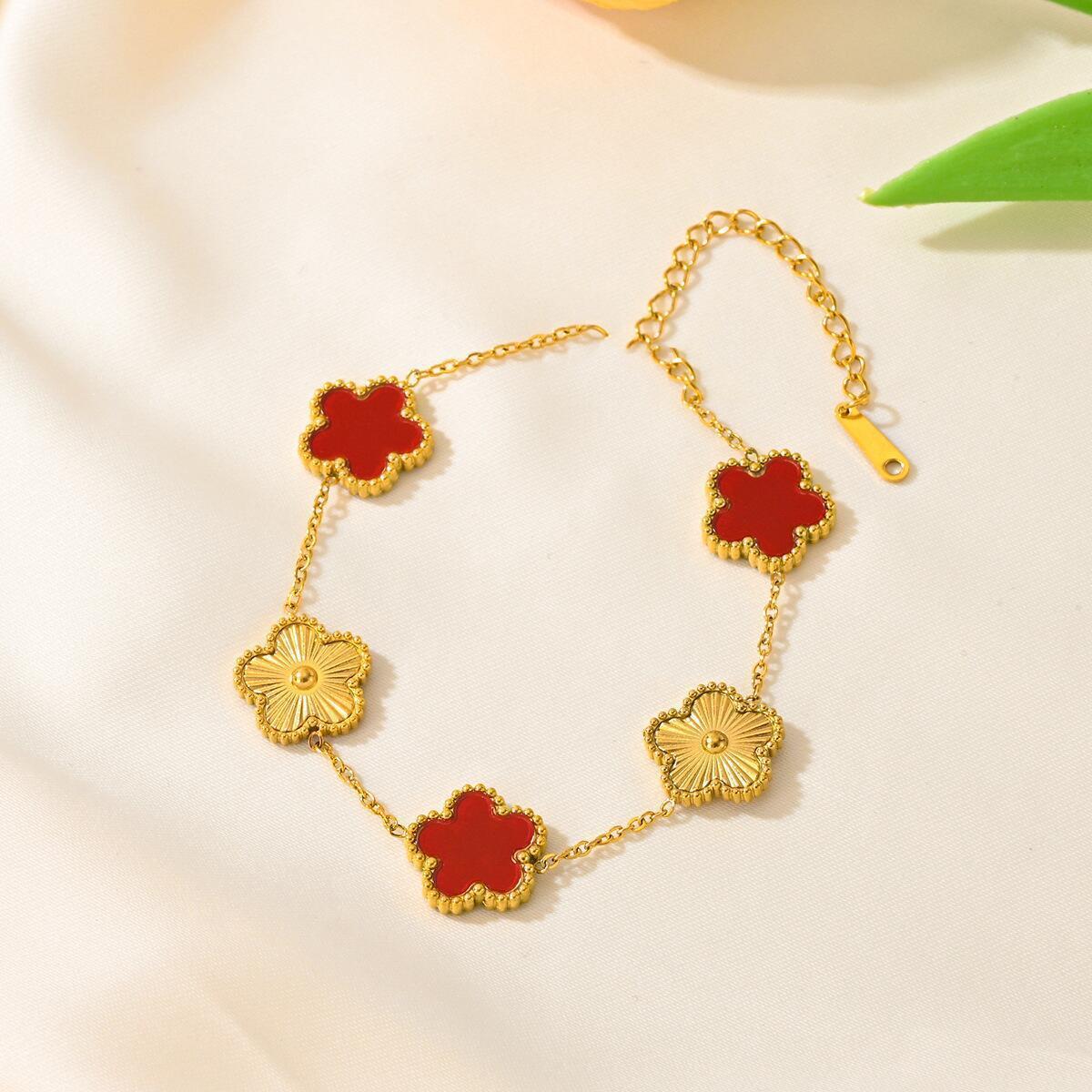 Wholesale Electroplated Stainless Steel Lucky Clover Bracelet - Modern Minimalist Fashion Accessory for Gift or Boutique Resale