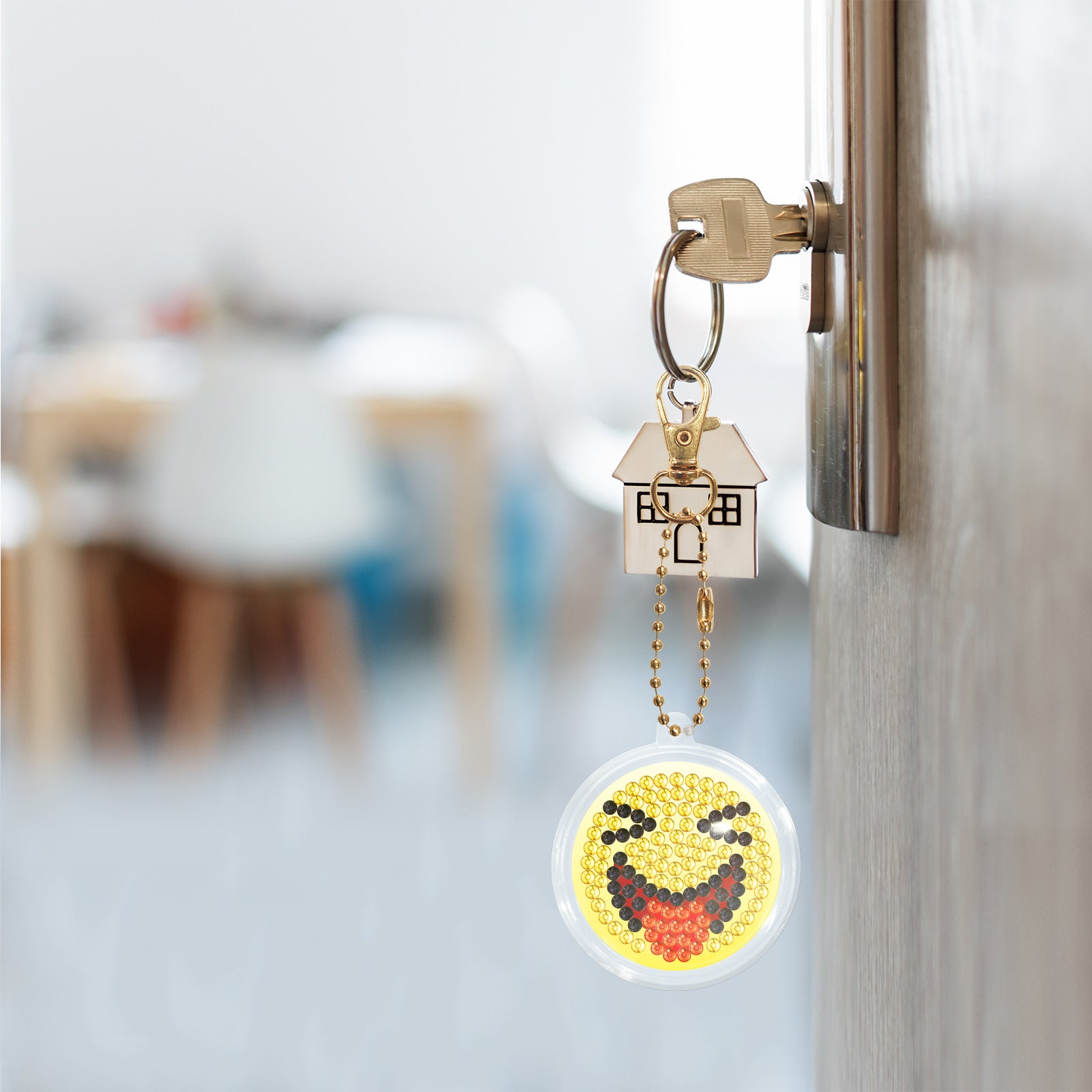 Wholesale Christmas Keychain Handmade Diamond Easter Key Chain ACC-KC-PengDao001