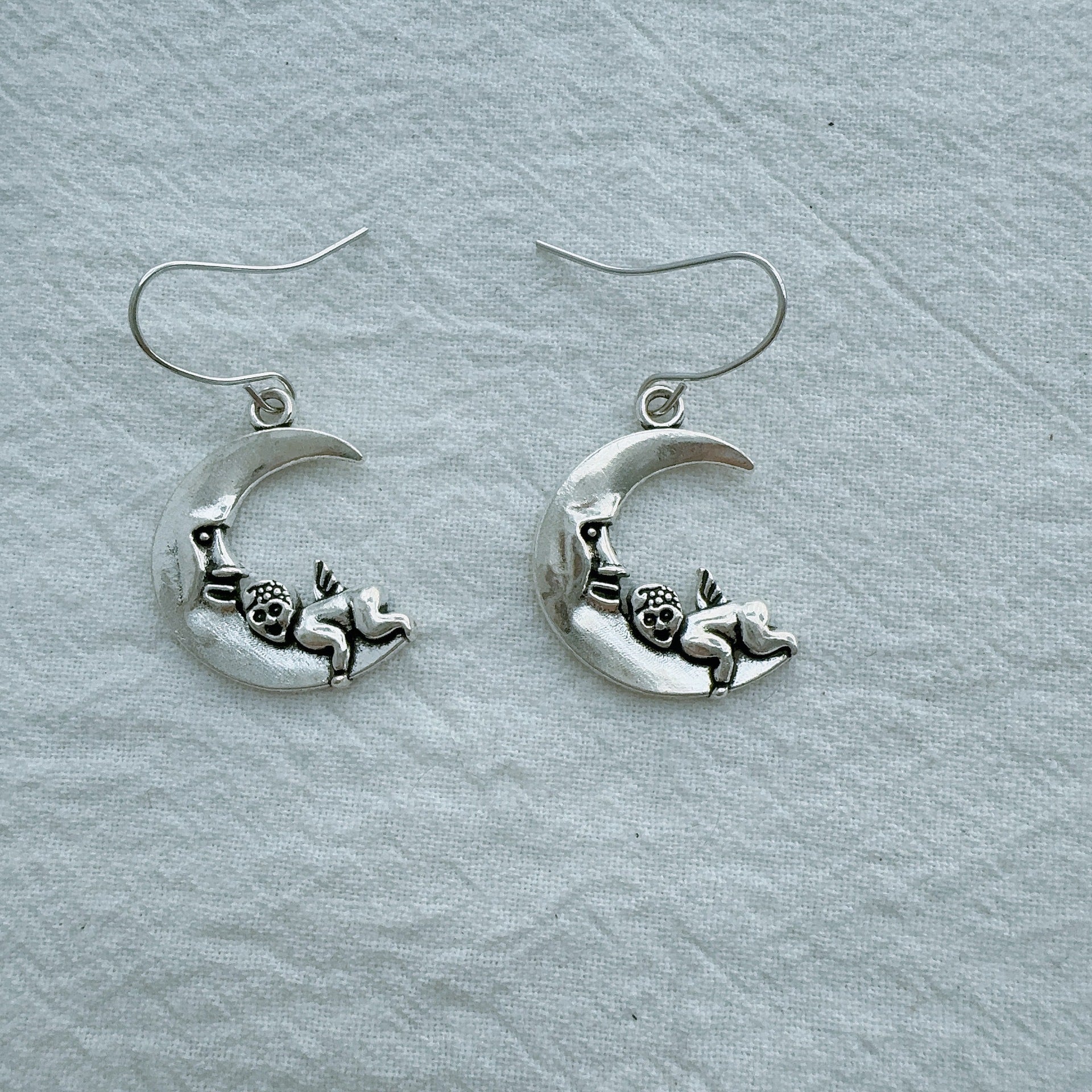 Wholesale  Retro Alloy Moon Angel Pendant Earrings