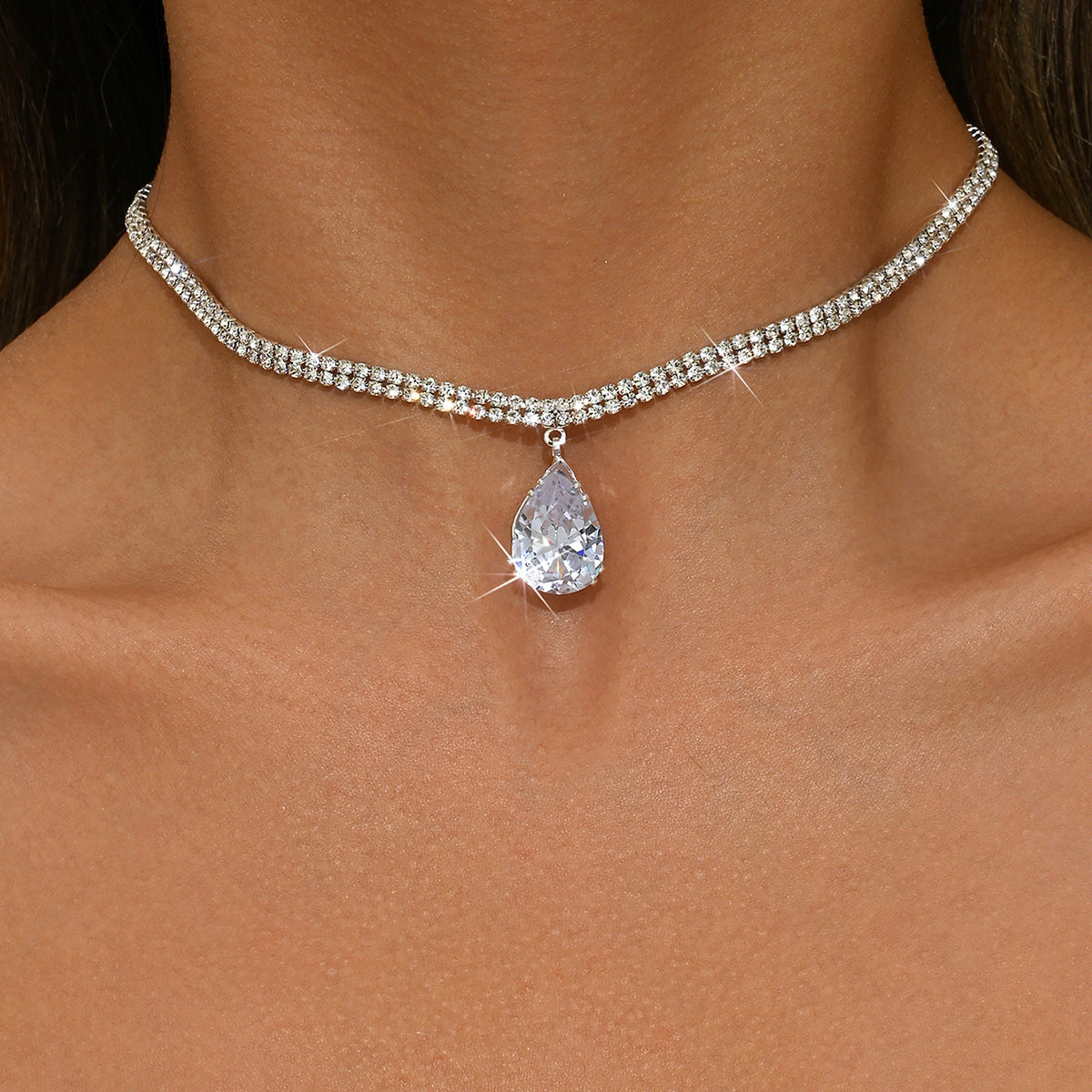 Wholesale Luxury  Water Drop Pendant Necklace