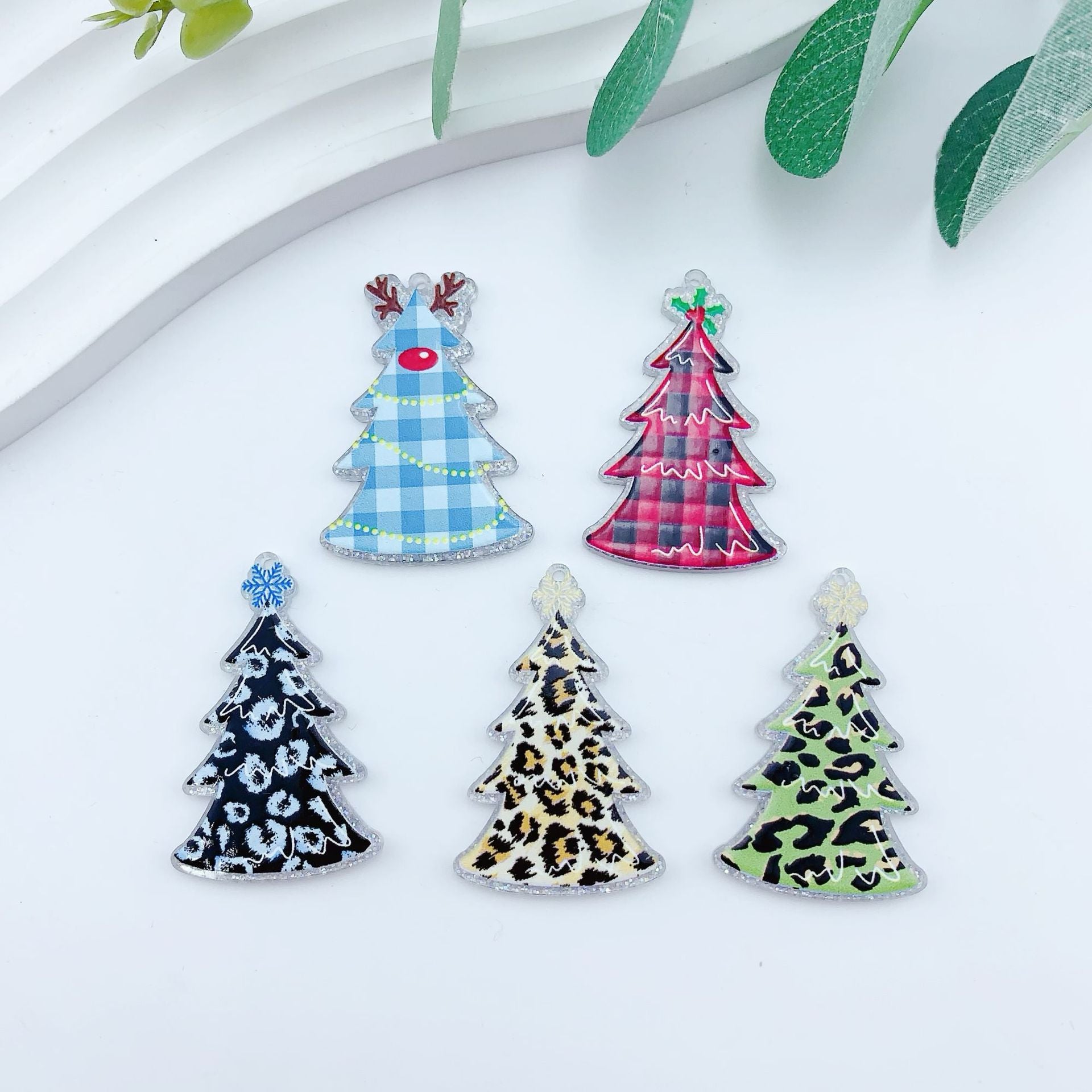 Wholesale 10pcs acrylic Christmas Plaid leopard print pendant