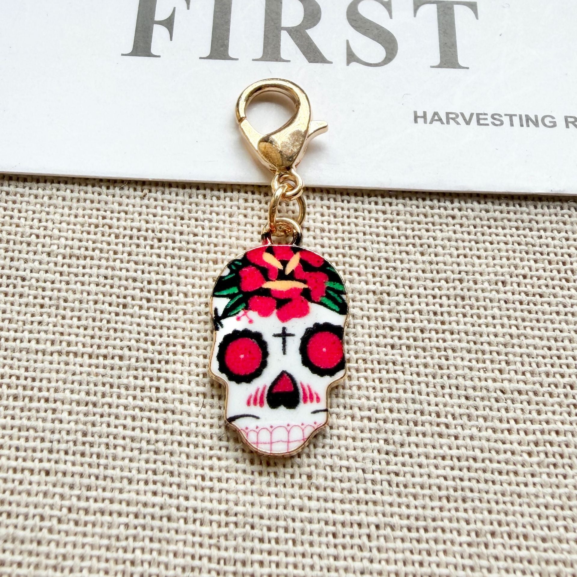 Wholesale Day of the Dead Skull Alloy Pendant Lobster Clasp Fashion Accessory Gift
