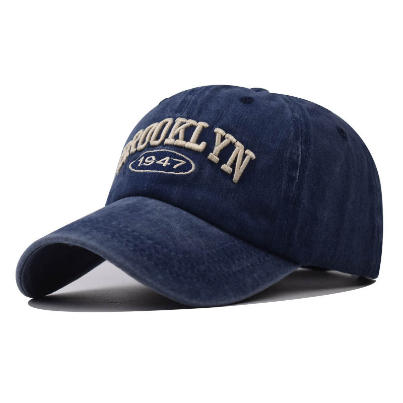 Wholesale Fashionable embroidered letters baseball cap
