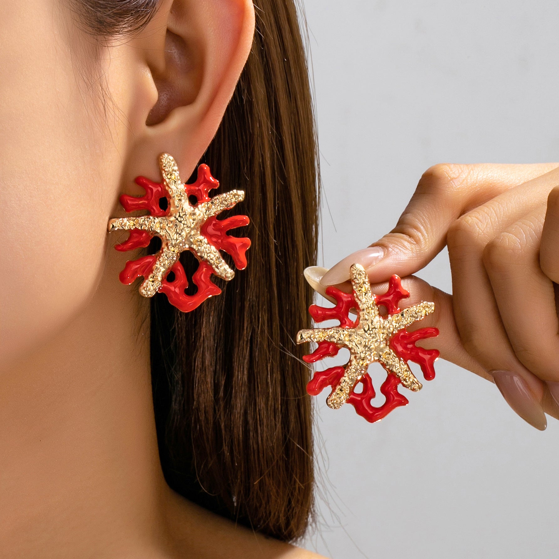 Wholesale Gold Tone Coral Drop Earrings For Women Trendy Flower Design Summer Vacation Jewelry Accessory