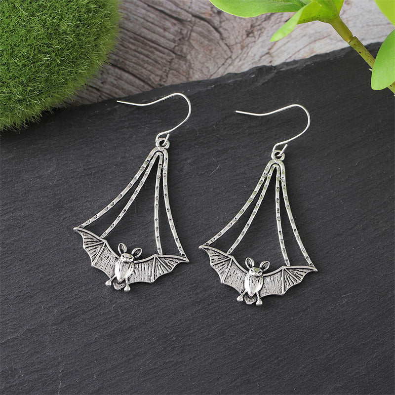 Wholesale Gothic Bat Earrings Ancient Silver Alloy Retro Design Jewelry Accessory For