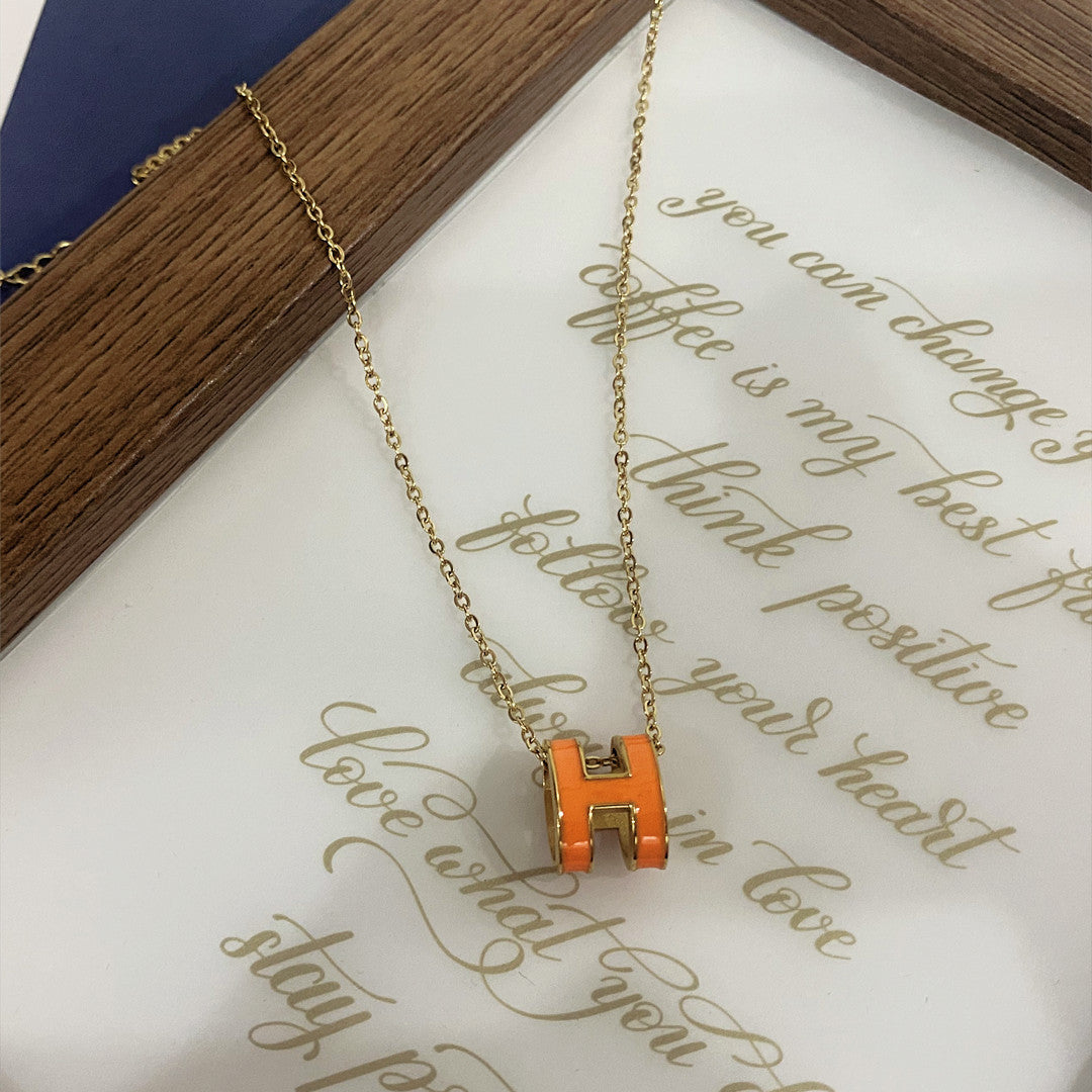 Wholesale Letter Necklace Gold Enamel Craft Clavicle Necklaces ACC-NE-YZXW001