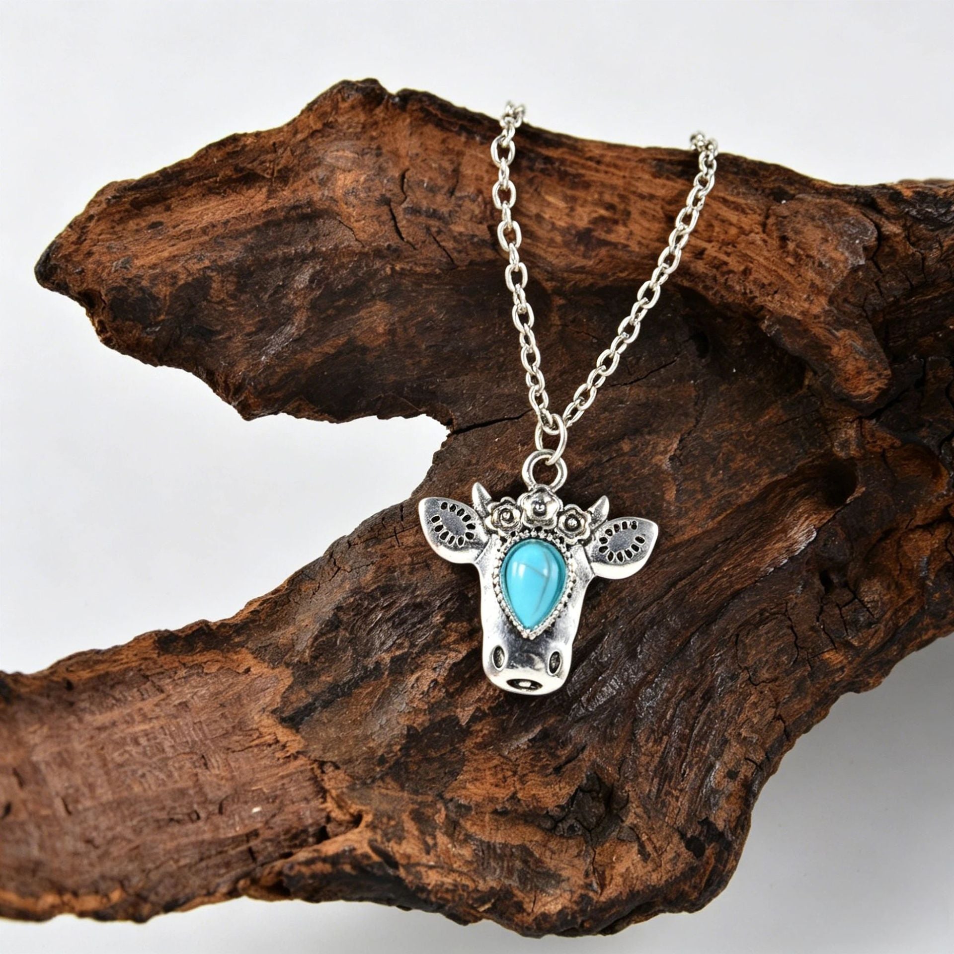 Wholesale Electroplated Zinc Alloy Turquoise Bull Head Pendant Necklace Earrings Set Bohemian Retro Everyday Wear