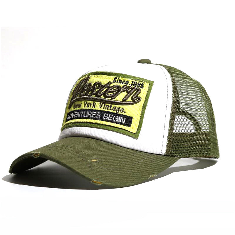 Wholesale Fashionable baseball cap with letter embroidery