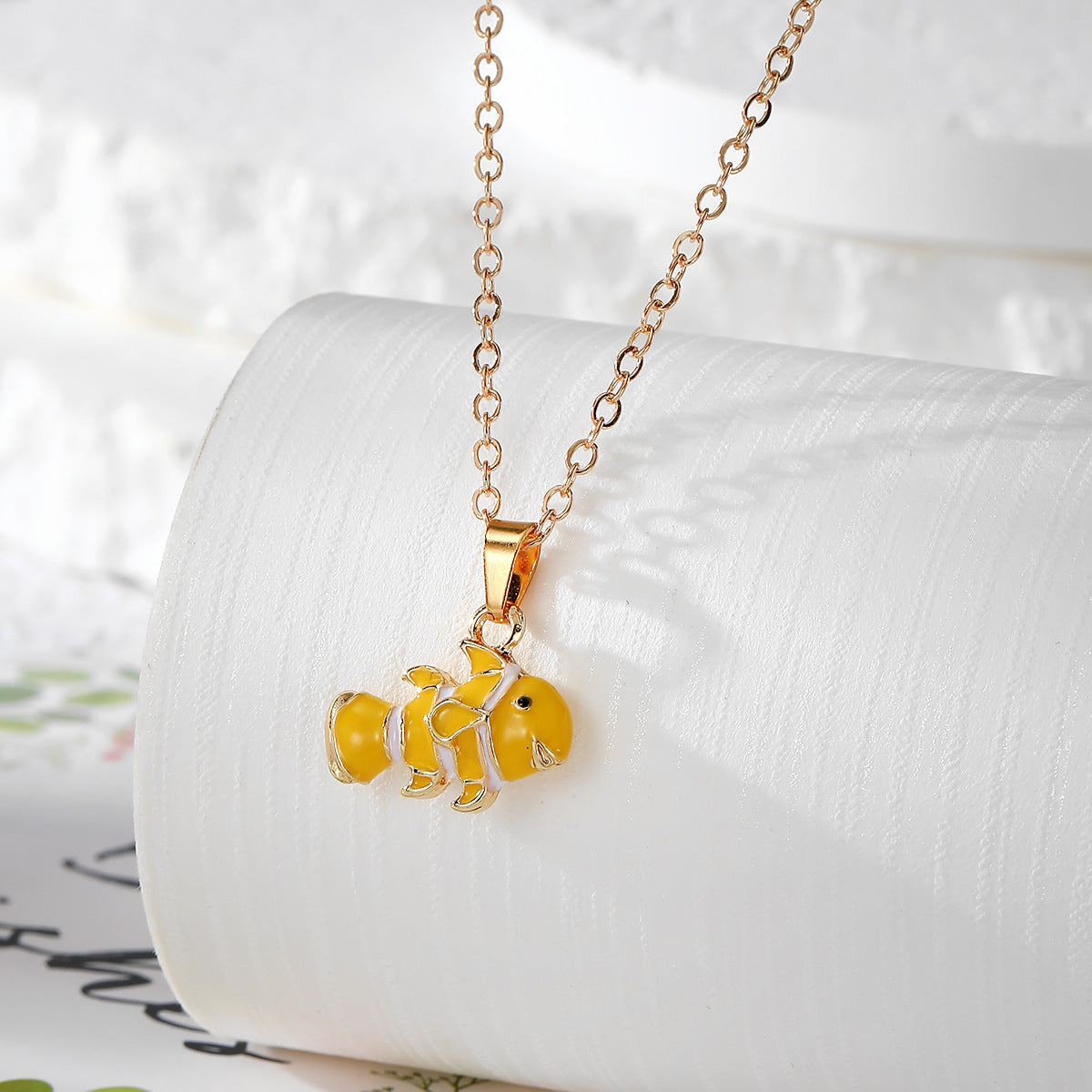 Wholesale Trendy 3D Cartoon Ocean Animal Alloy Dripping Oil Pendant Necklace Jewelry Accessory For Gift