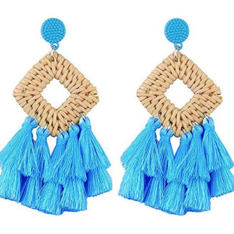 Wholesale Bohemian Handwoven Wood Tassel Earrings,  Trendy Fashion Accessory for Resale