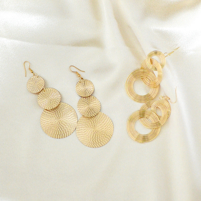 Wholesale Long Earrings Circle Hollow Retro Earrings Exaggerated Statemente Earrings ACC-ES-Huil005