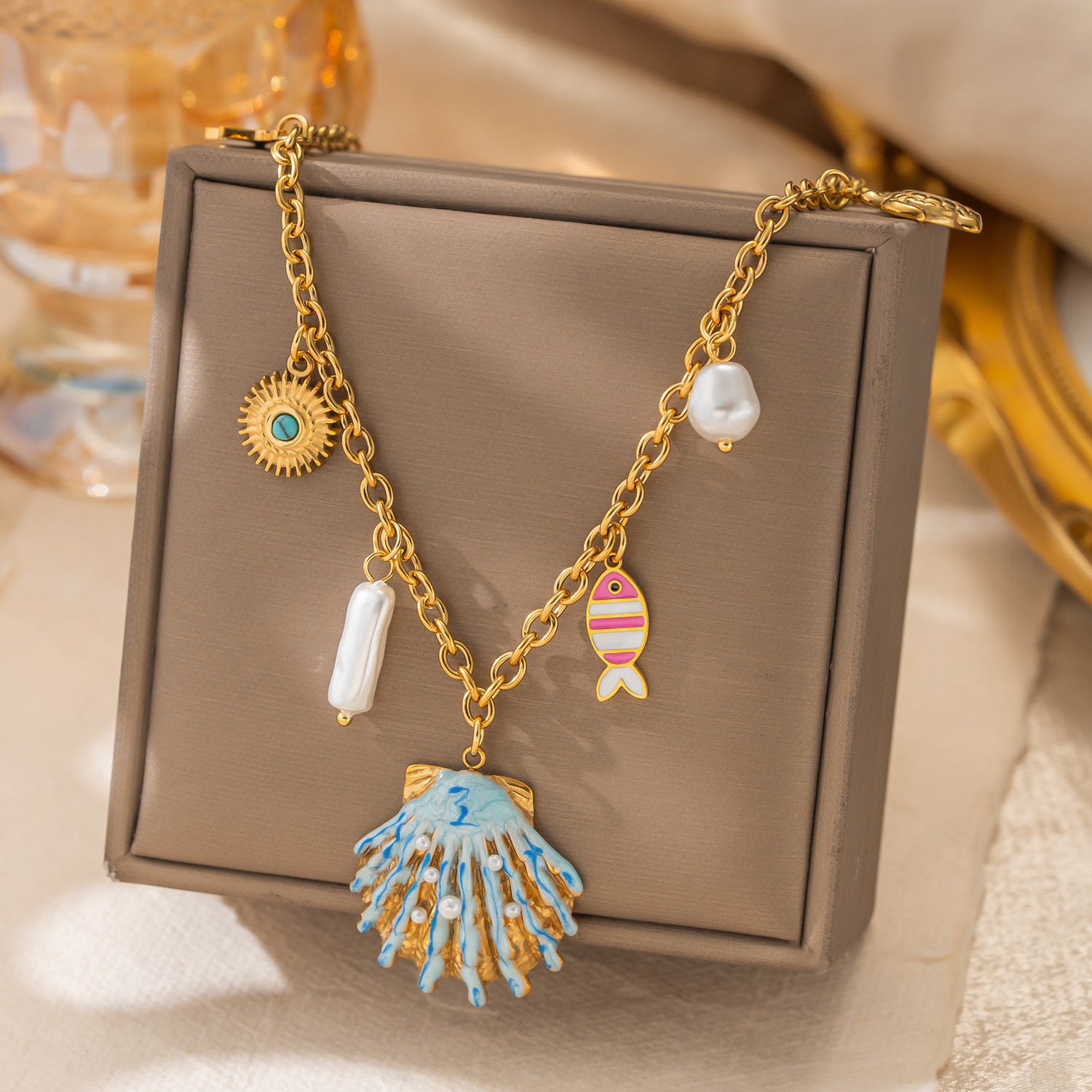 Wholesale Oceanic Resort Style Stainless Steel Necklace with Shells,  Starfish,  and Pearls