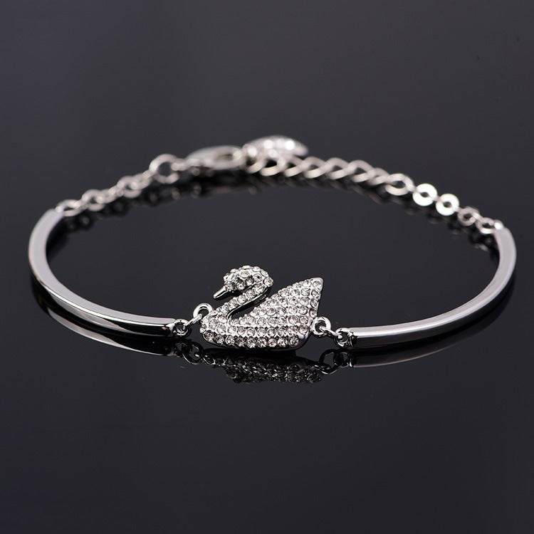 Wholesale Light Luxury Bracelet Alloy Diamond Four-leaf Clover Bracelet ACCVIP-BT-Zhum001