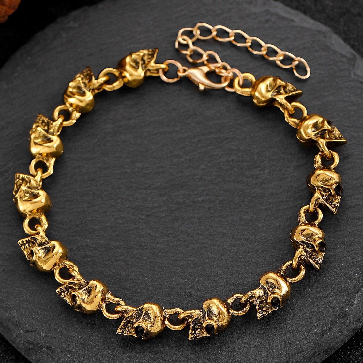 Wholesale Alloy vintage skull bracelet