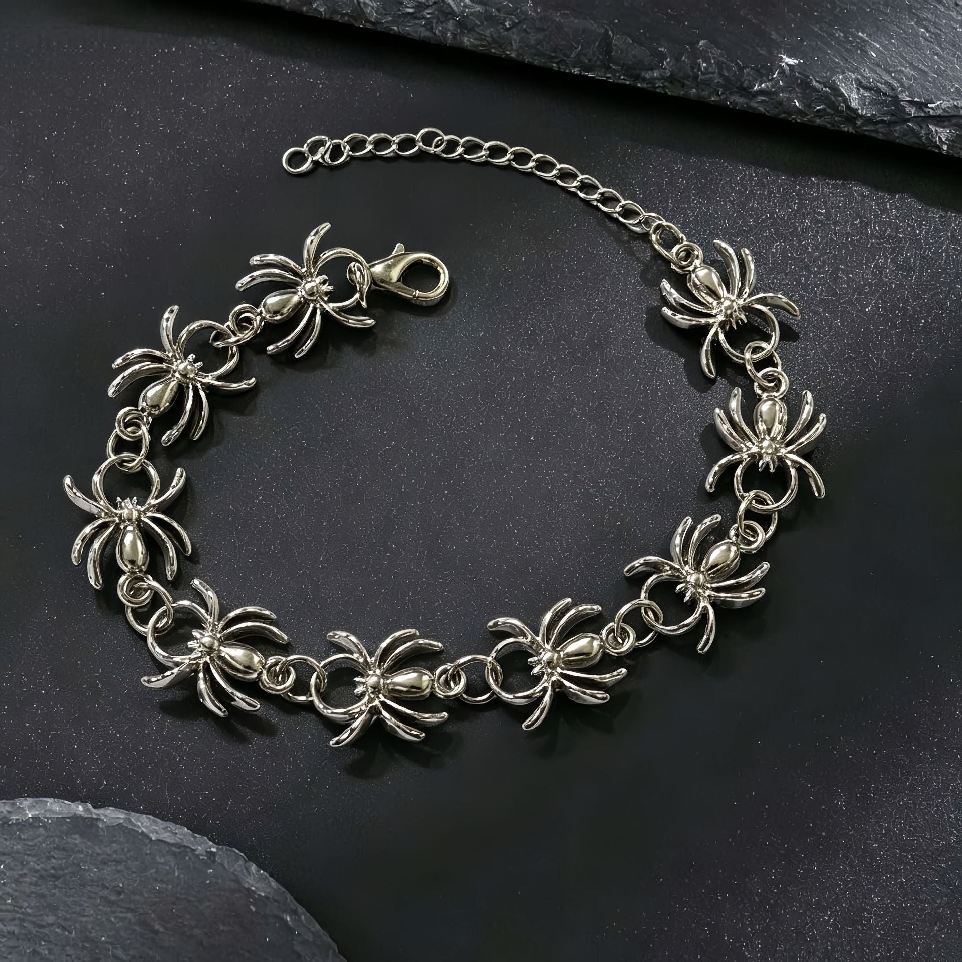 Wholesale Gothic  Wrist Chain Street Hip Hop Alloy Bracelet Fashion Jewelry Accessory Trendy Gift