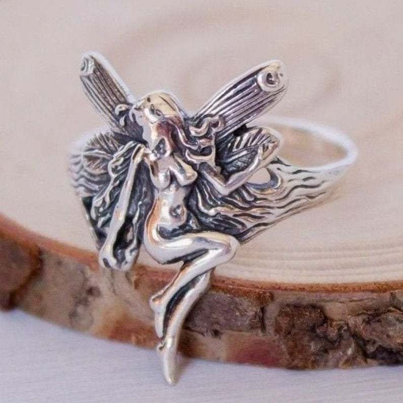 Wholesale Retro Angel Wing Ring for Women,  Silver Alloy,  Chic Jewelry Accessory for Everyday Wear and Gift