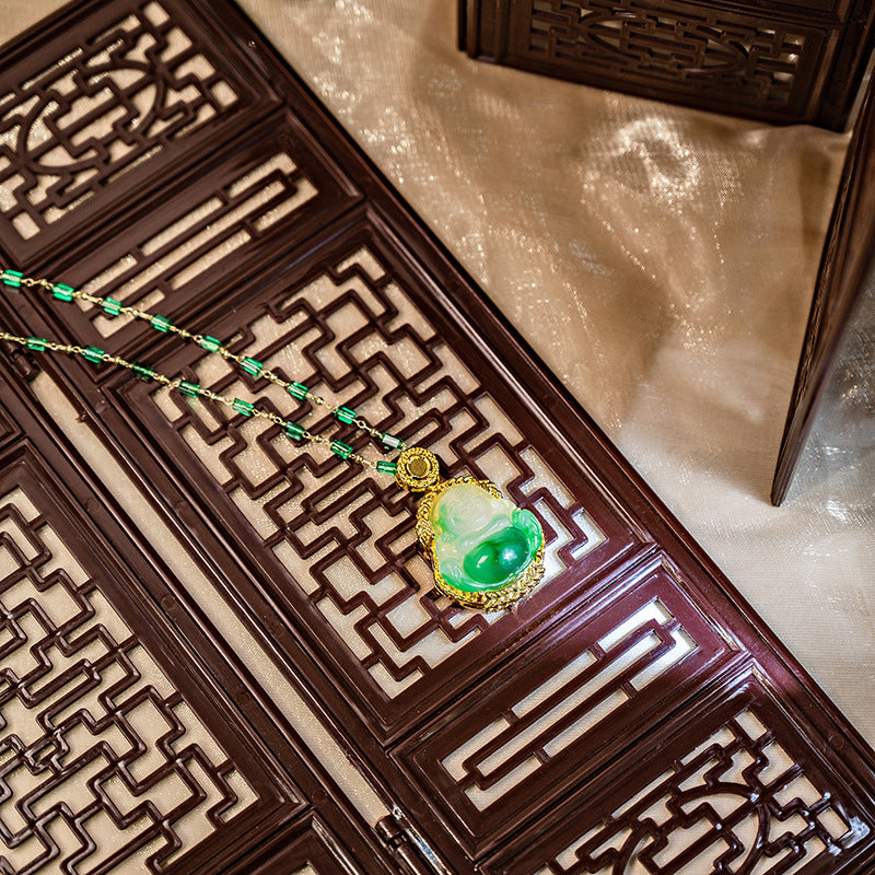 Wholesale  Retro Emerald Gradient Peace Button Necklace