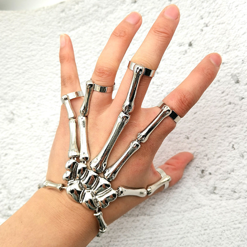 Wholesale  fashion snake ring personality punk skull hand bone ring