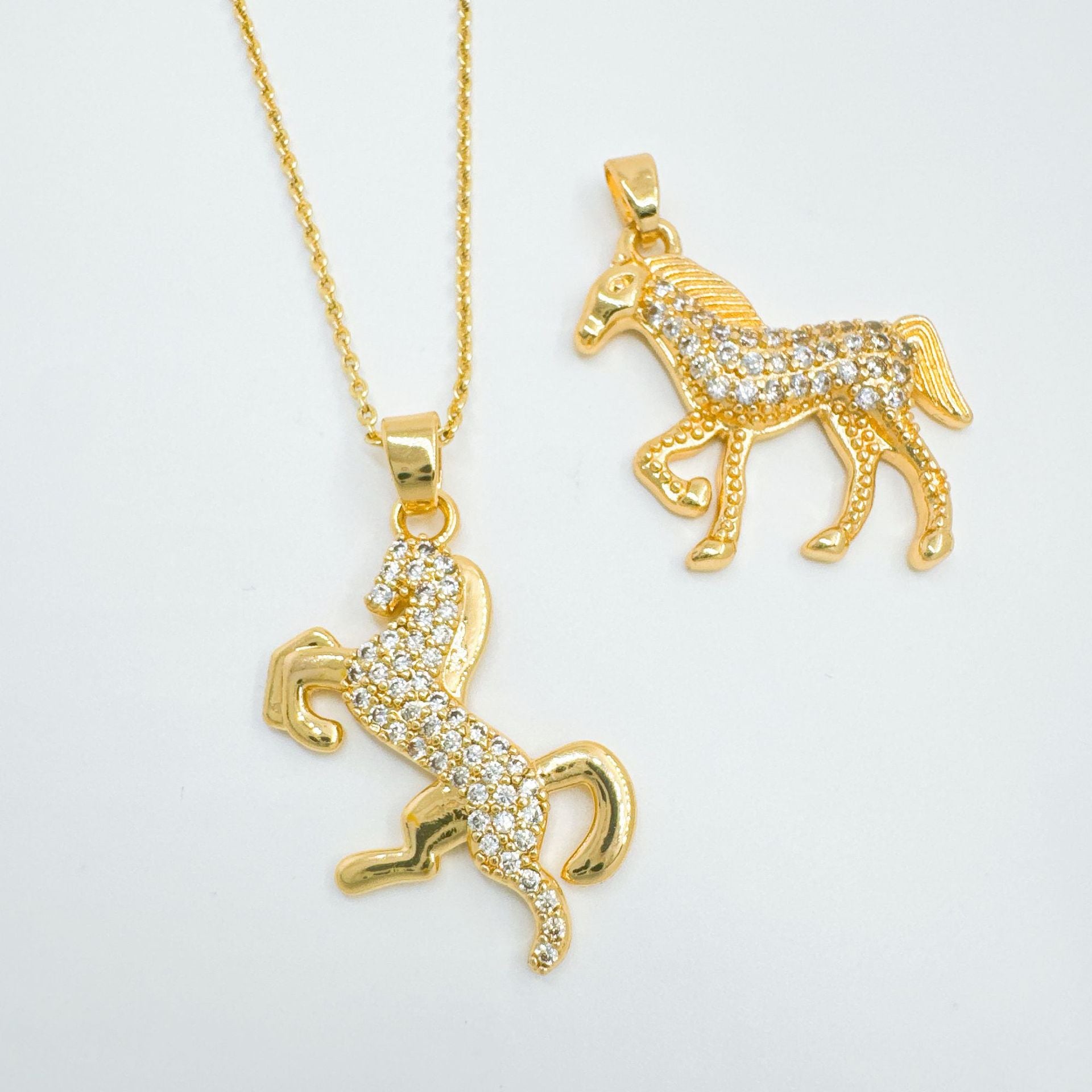 Wholesale Zodiac Horse Pendant Necklace Gold Plated Copper Light Luxury Jewelry Accessory Boutique Resale Gift