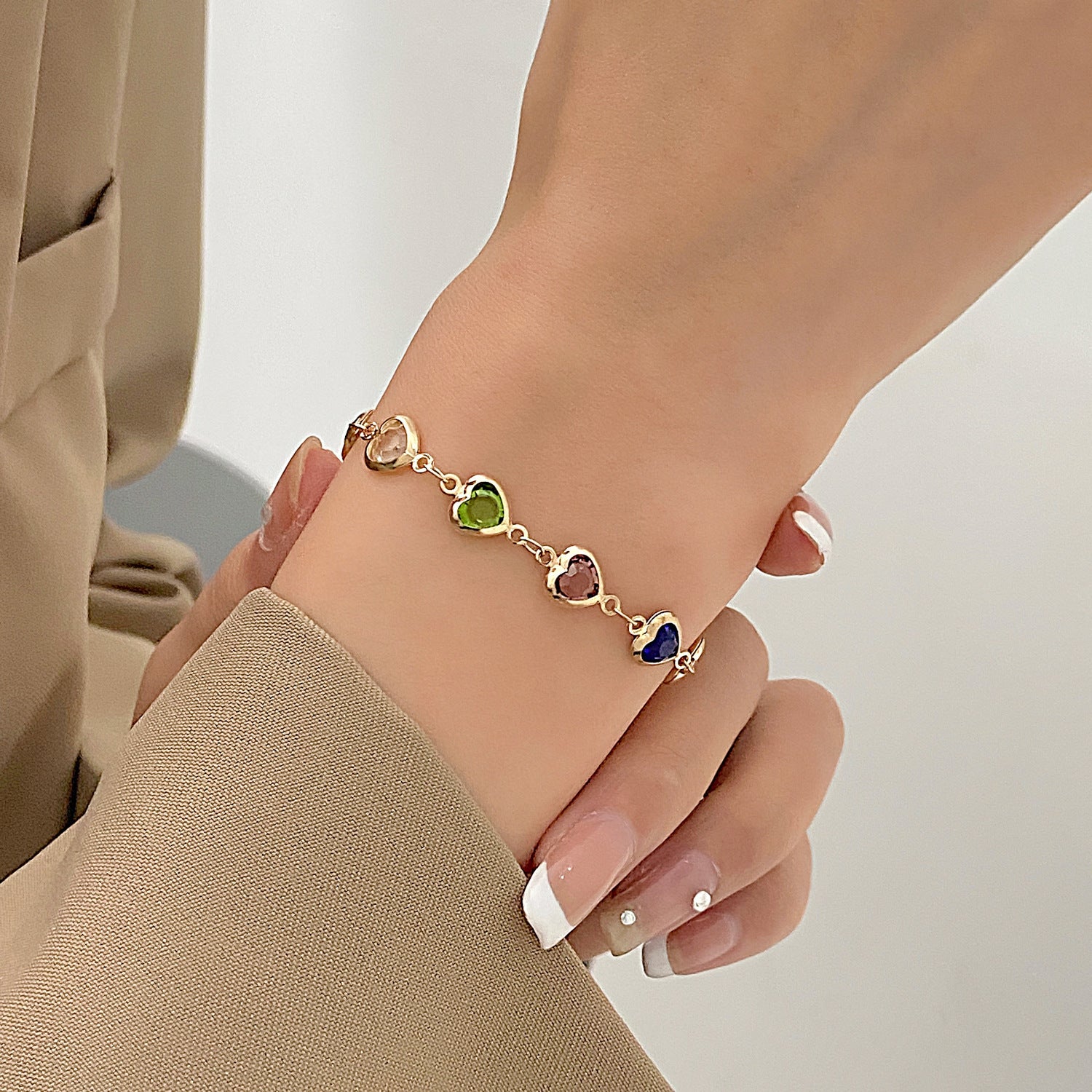 Wholesale Colorful Heart Shape Zircon Bracelet Trendy Fashion Jewelry Accessory for Women Gift