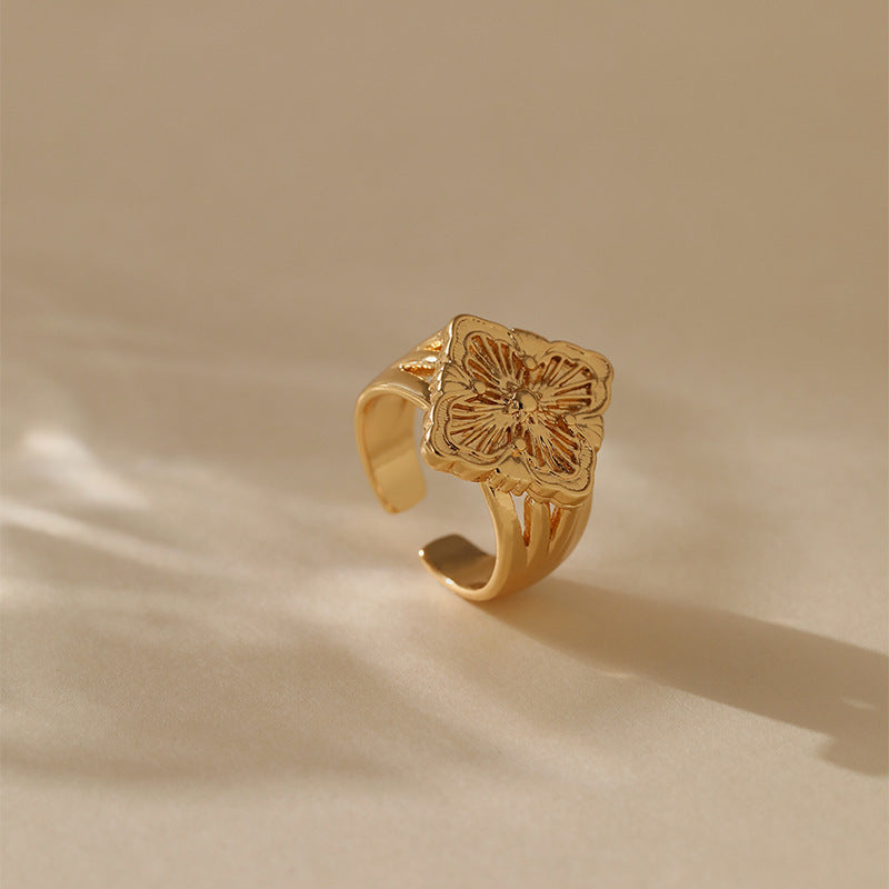 Wholesale Geometric Irregular Diamond Design Carved Classical Style Elegant Ring