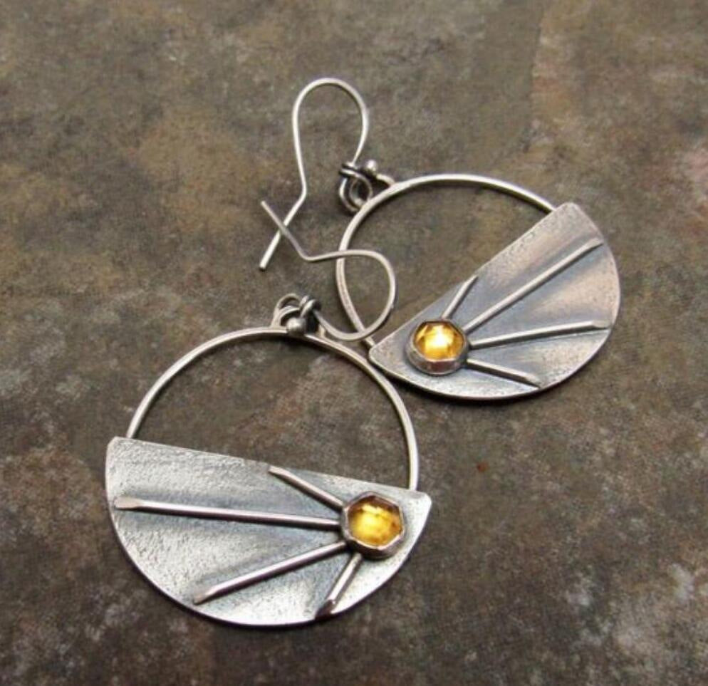 Wholesale plant leaf reed earrings personality chic metal carving simple earrings