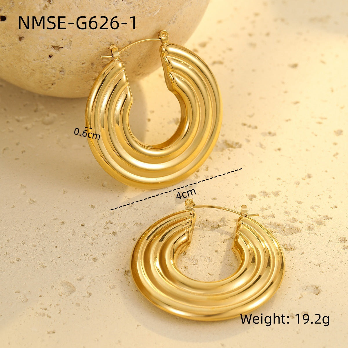 Wholesale  stainless steel retro  hollow 18K gold earrings jewelry
