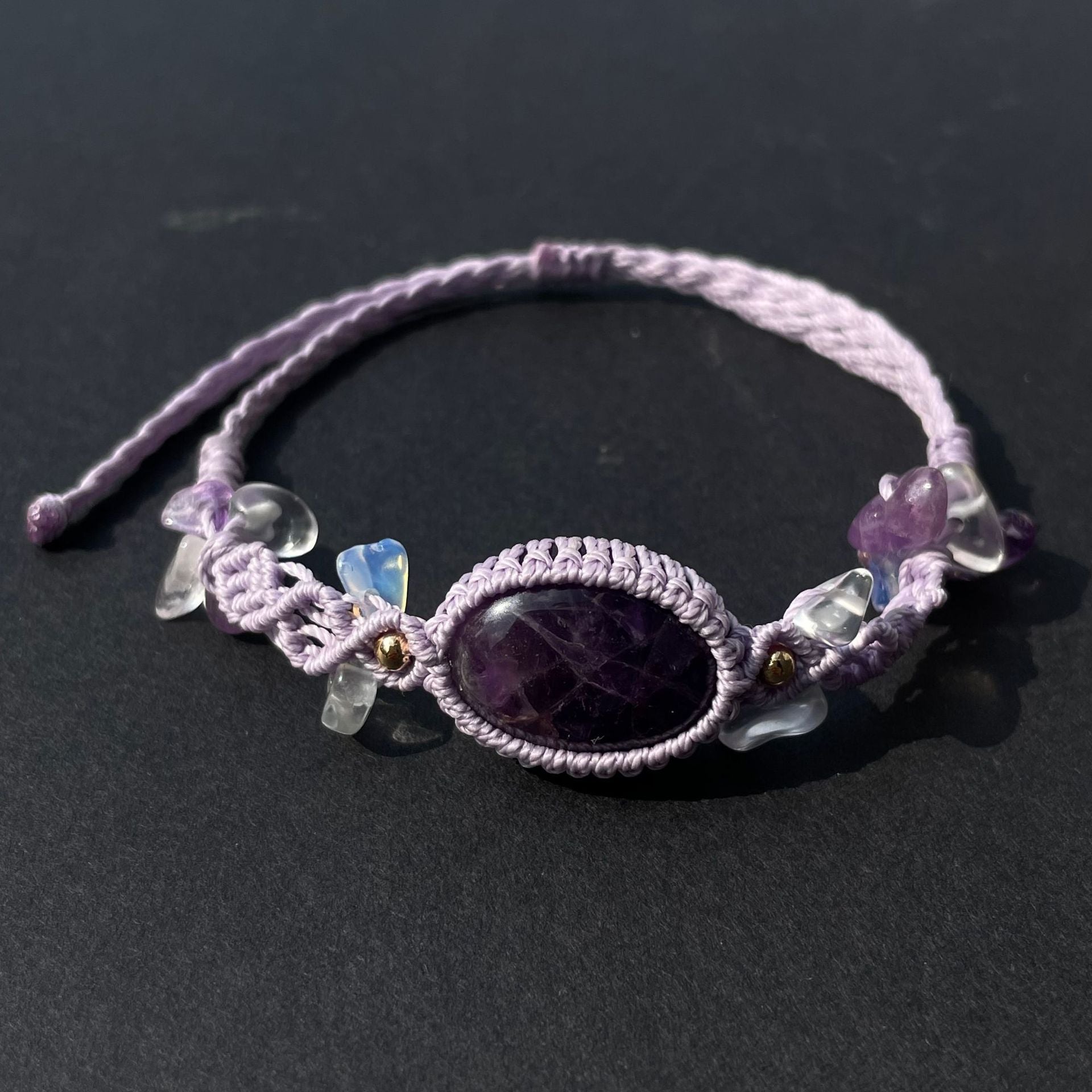 Wholesale Handmade Crystal Bracelet Amethyst Quartz Chips Macrame Wax Thread Women Fashion Jewelry Accessory