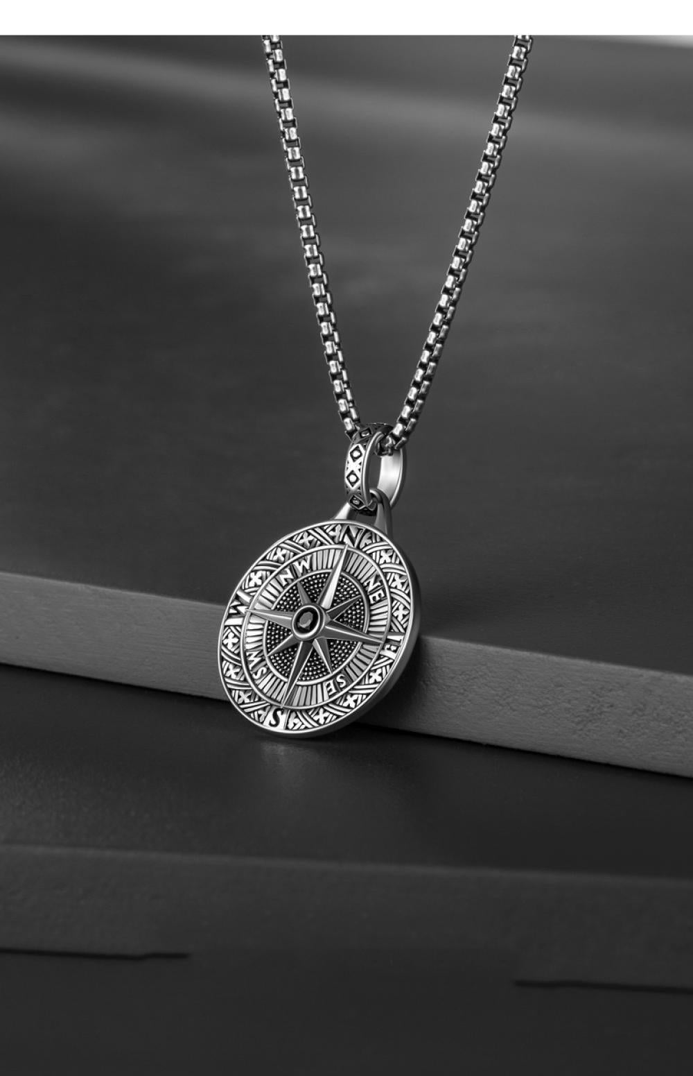 Wholesale vintage compass pointer pendant necklace