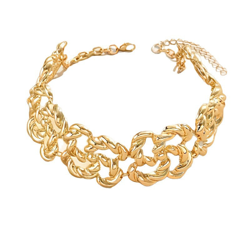 Wholesale Heavy Fashion Geometric Spiral Hollow Flower Necklace