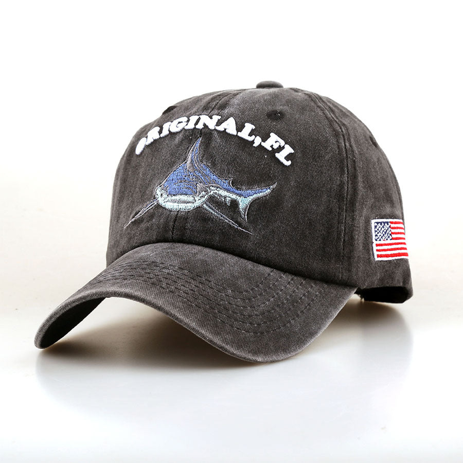 Wholesale Fashionable letter embroidered baseball cap