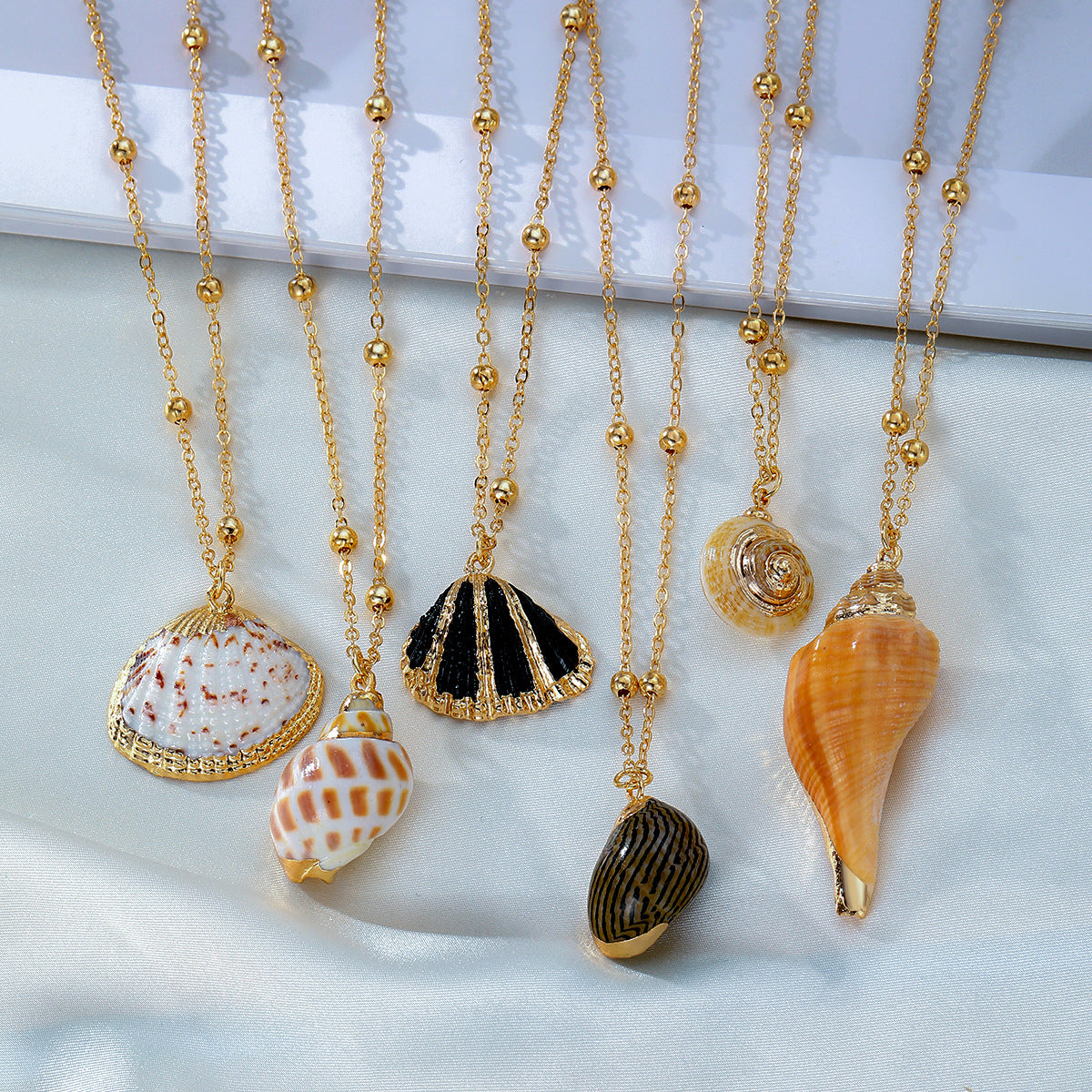 Wholesale  Conch Scallop Shell Necklace Alloy Long Natural Shell Pendant Beach Shell Necklace