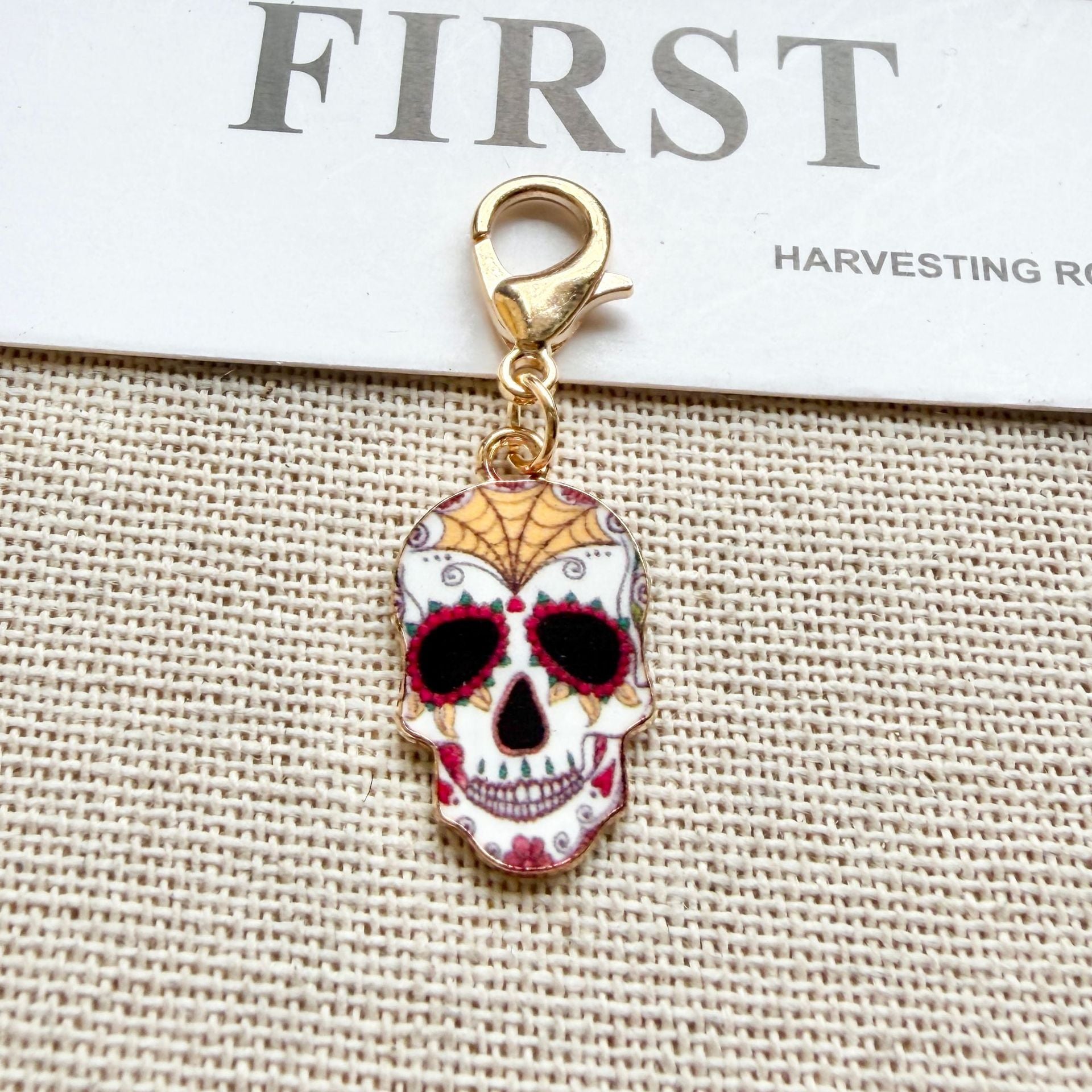 Wholesale Day of the Dead Skull Alloy Pendant Lobster Clasp Fashion Accessory Gift