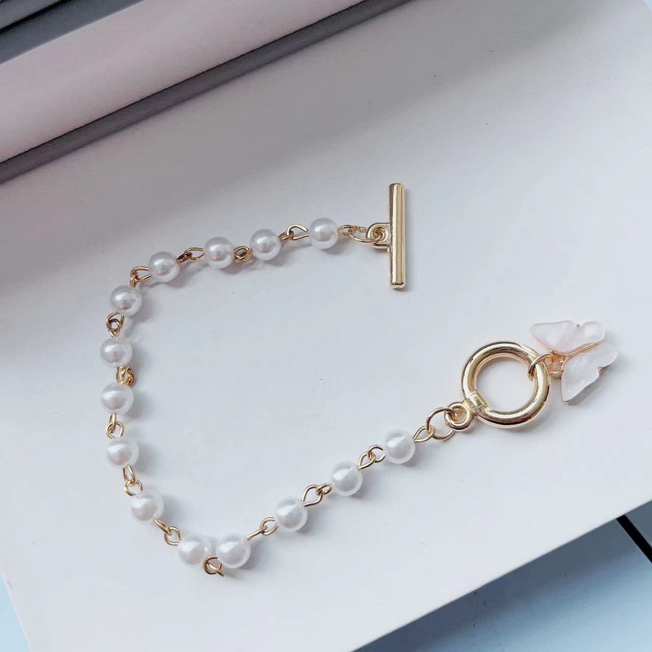 Wholesale Gold Butterfly Pearl Bracelet Women' s Boutique Resale Accessory