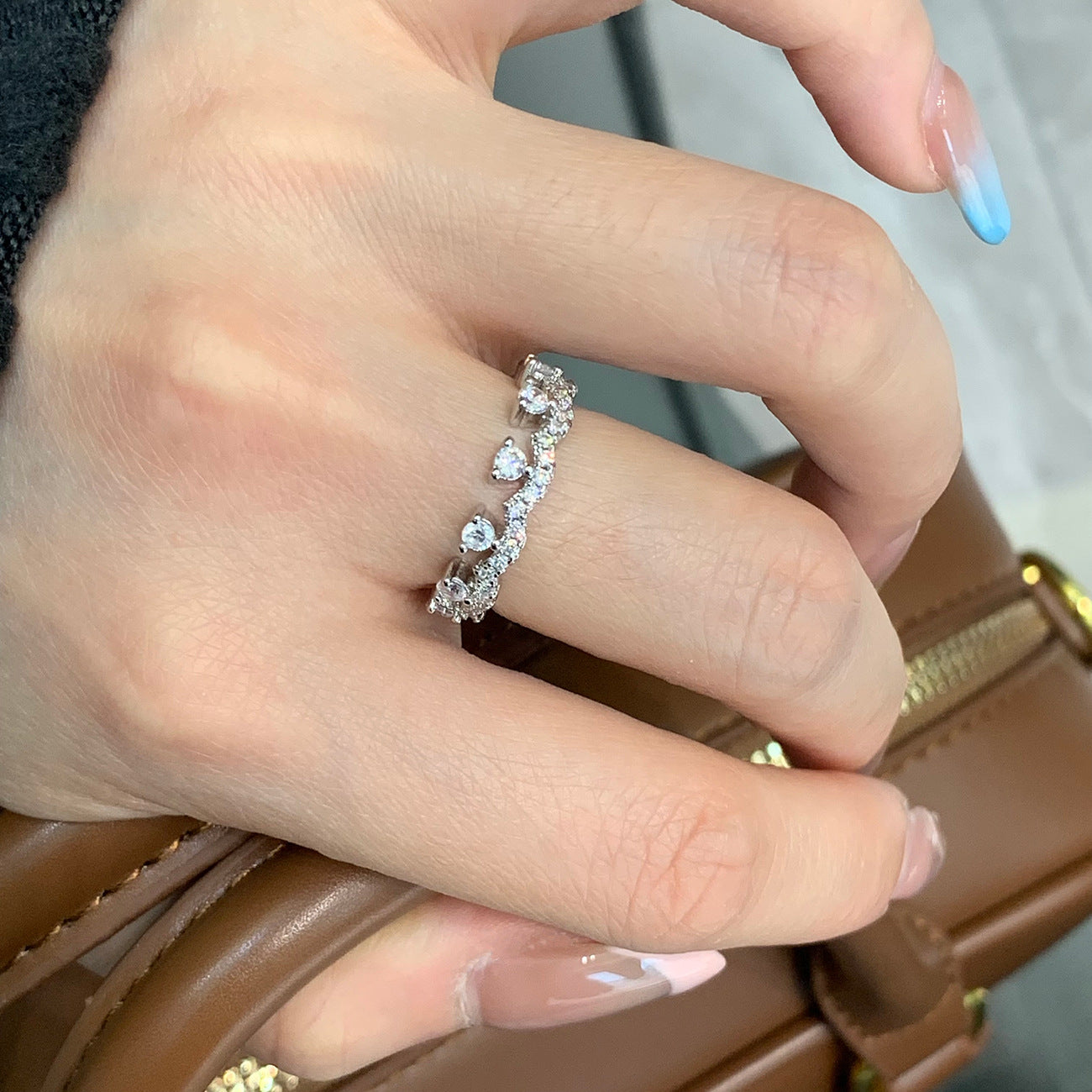 Wholesale Light luxury lace edge diamond ring