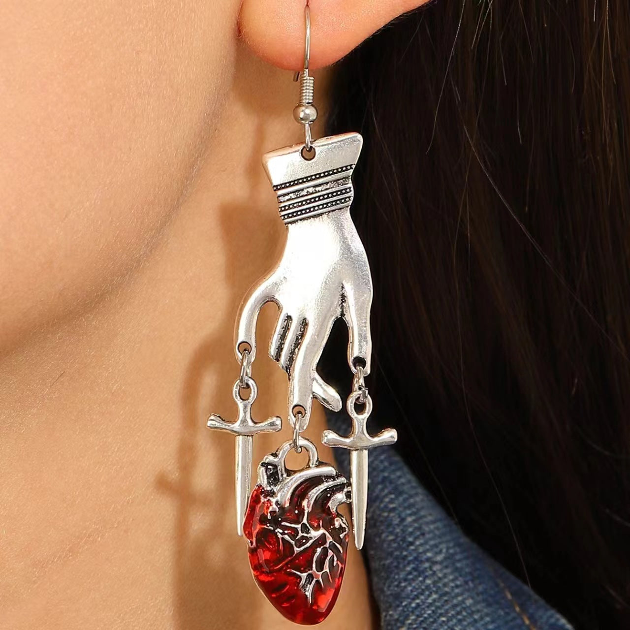 Wholesale Alloy Gothic Earrings  Skull Heart Vintage Silver Finish Jewelry Accessory