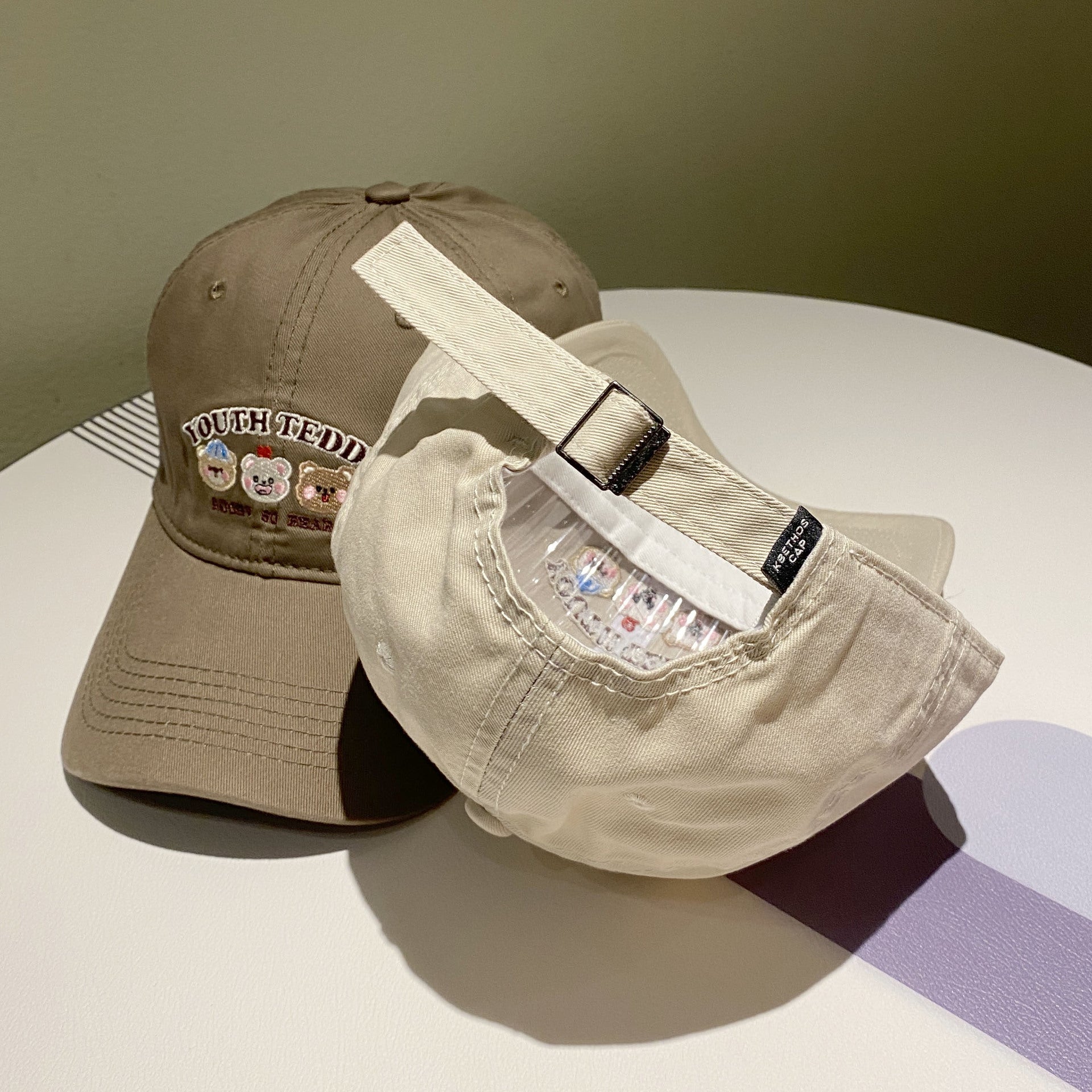 Wholesale Lettering embroidered baseball cap