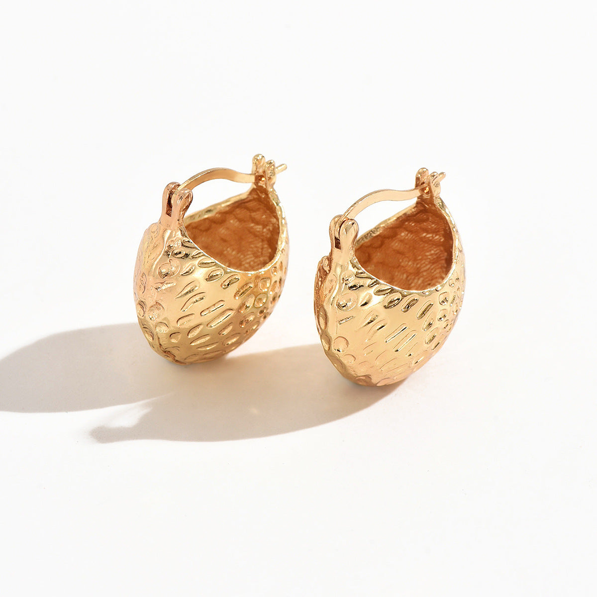 Wholesale Geometric Lava Metal Earrings with Star Design - Trendy Jewelry Accessory for Gift Boutique