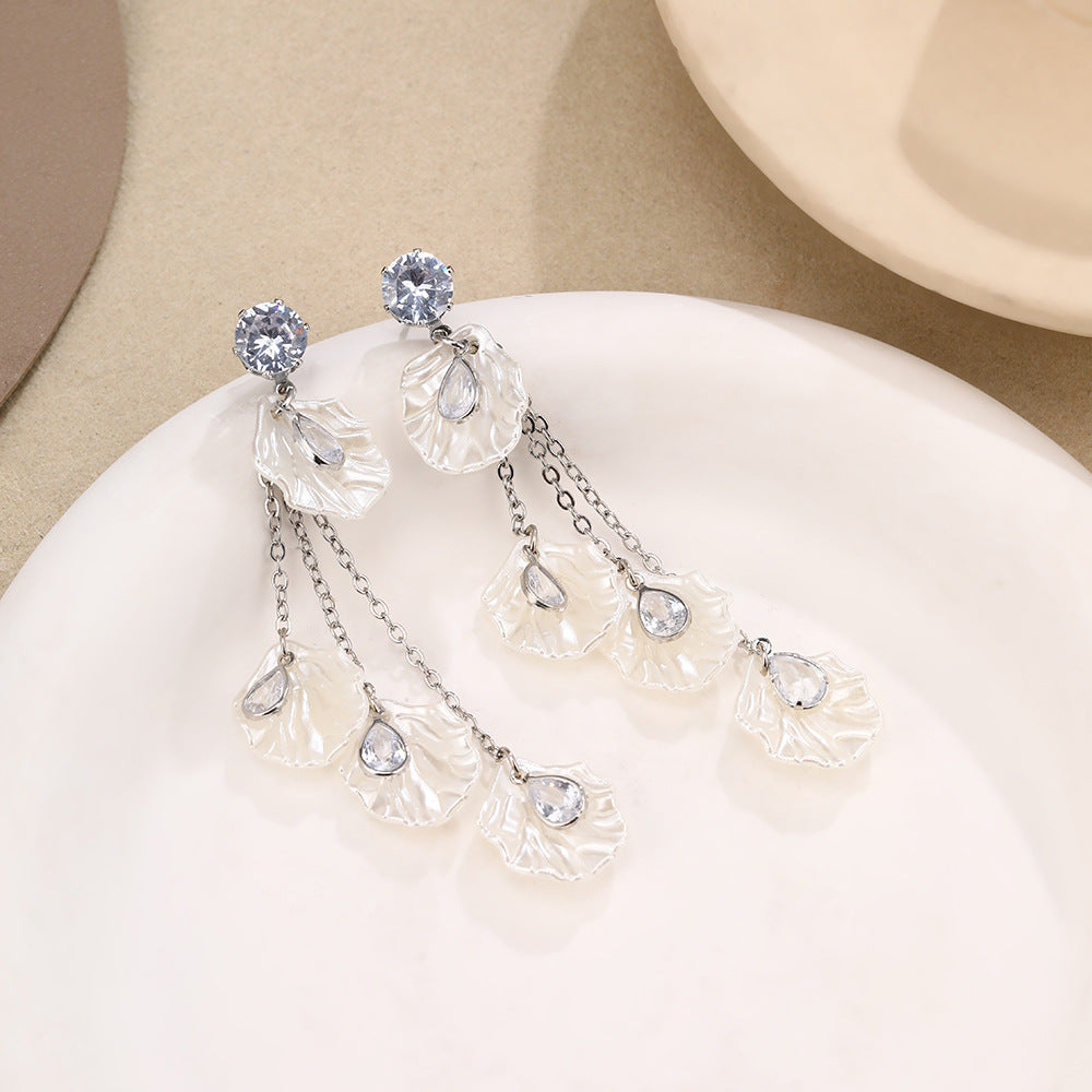 Wholesale Light luxury long high-end earrings