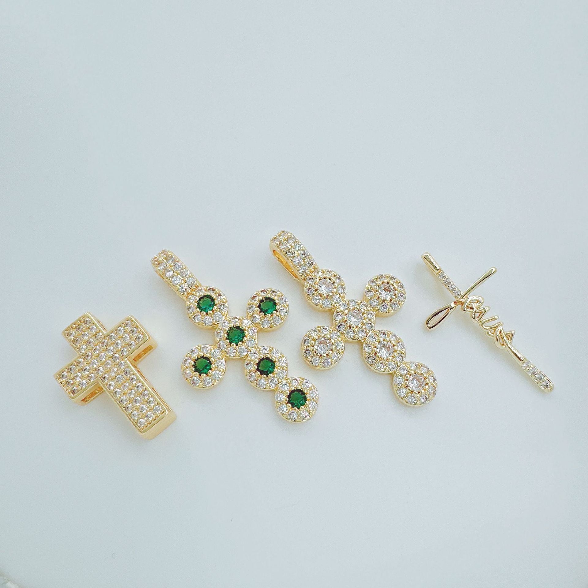 Wholesale Copper Gold Plated Fashion Pendant Necklace Women' s Jewelry Accessory