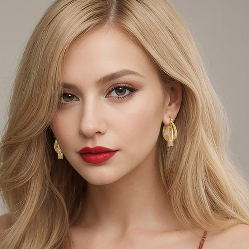 Wholesale  Light Luxury High-end Super Flash Crystal Ear Buckle Earrings