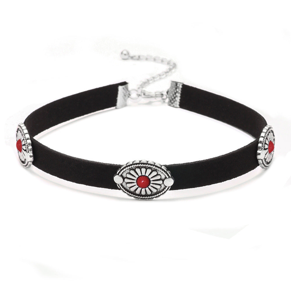 Wholesale  Retro Bohemian Choker Metal Flower Plate Turquoise Necklace