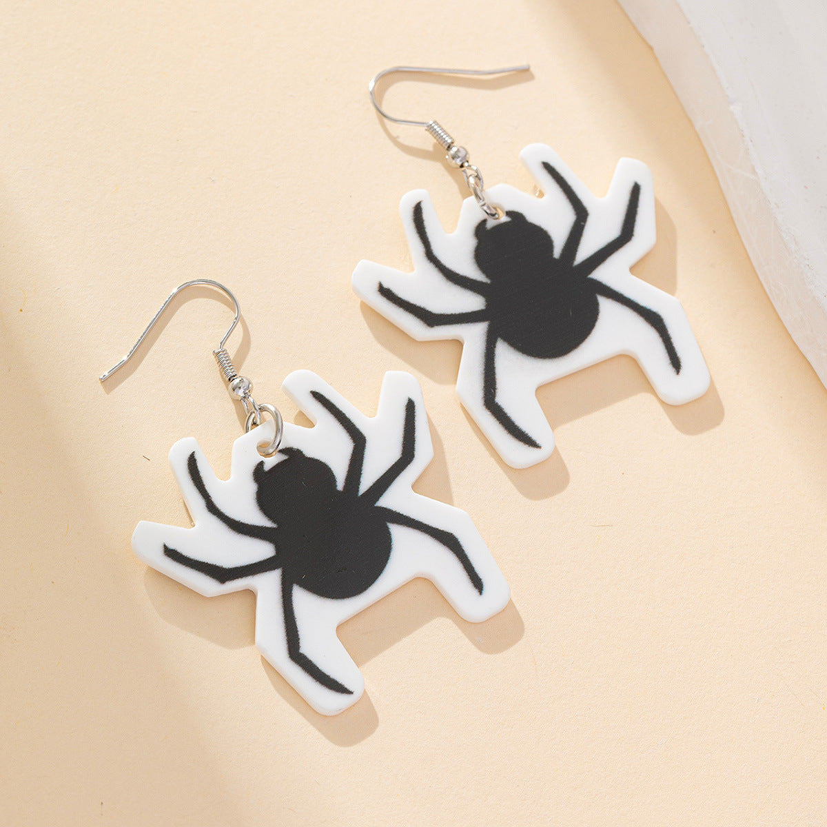 Wholesale Creative Halloween Spider Acrylic Earrings