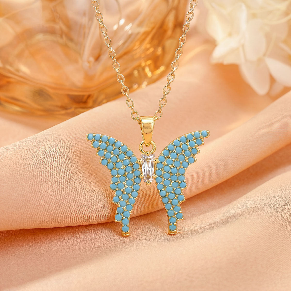 Wholesale Maple Leaf Choker Necklace Titanium Steel Copper Gold Plated Zircon Jewelry Accessory