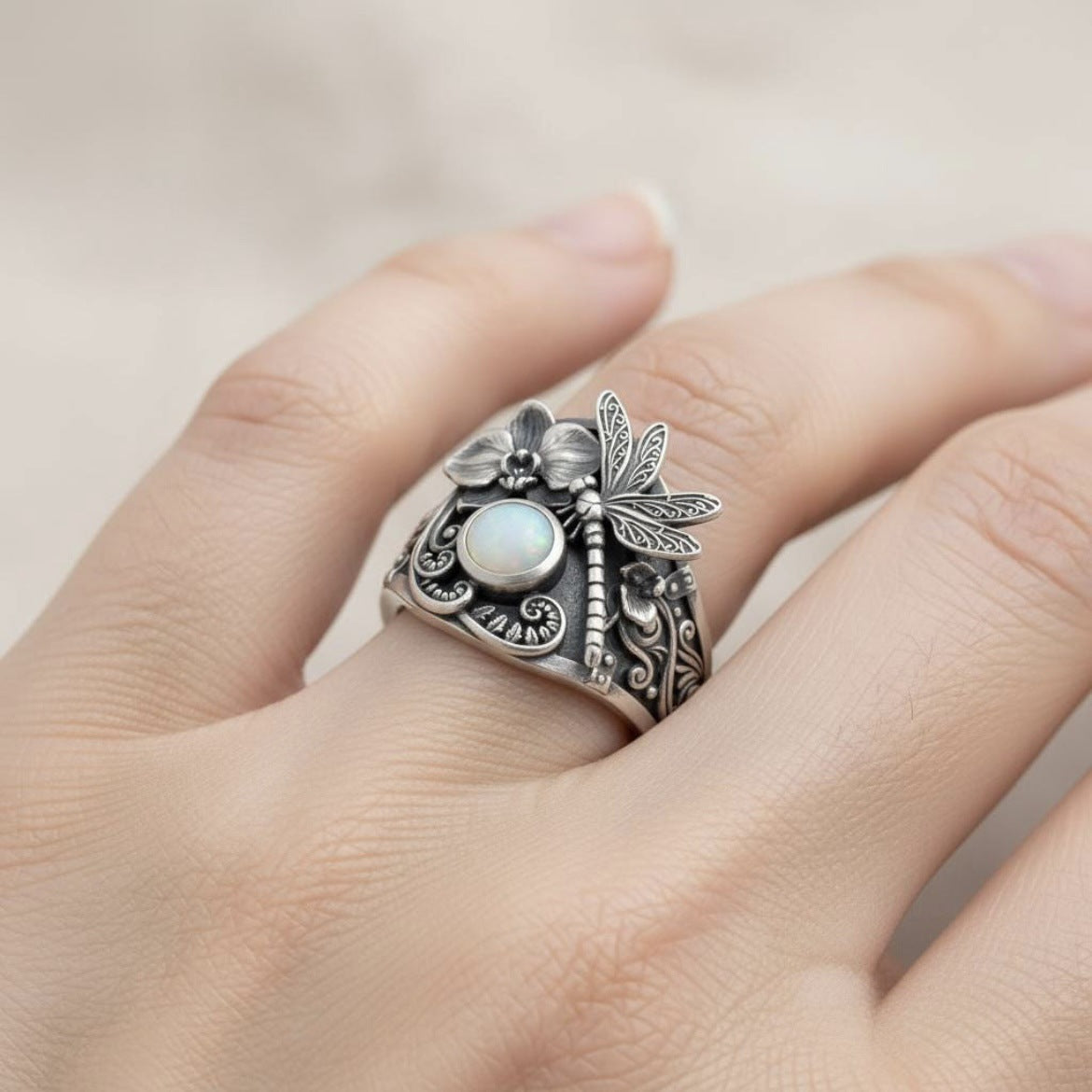 Wholesale Alloy Electroplated Vintage Dragonfly Ring for Women Jewelry Accessory