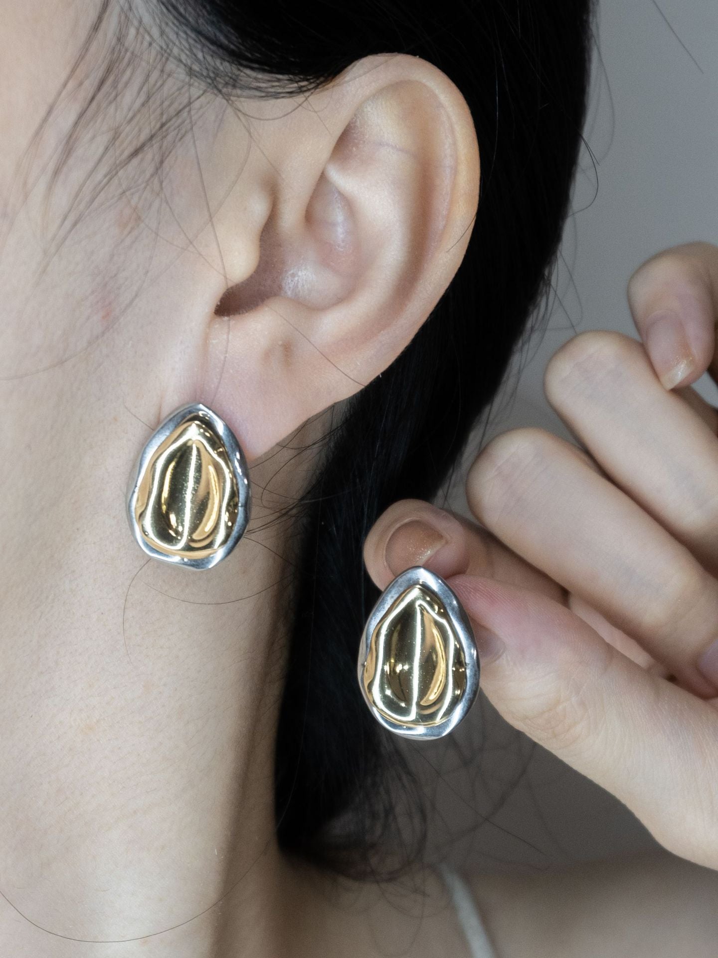 Wholesale Stainless Steel PVD Gold Plating Geometric Earrings Two Way Wear Chic Fashion Accessory