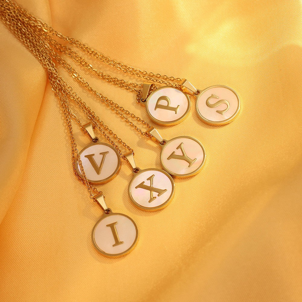 Wholesale Round Stainless Steel Gold Plated Letter Pendant Necklace for Women Fashion Accessory Gift