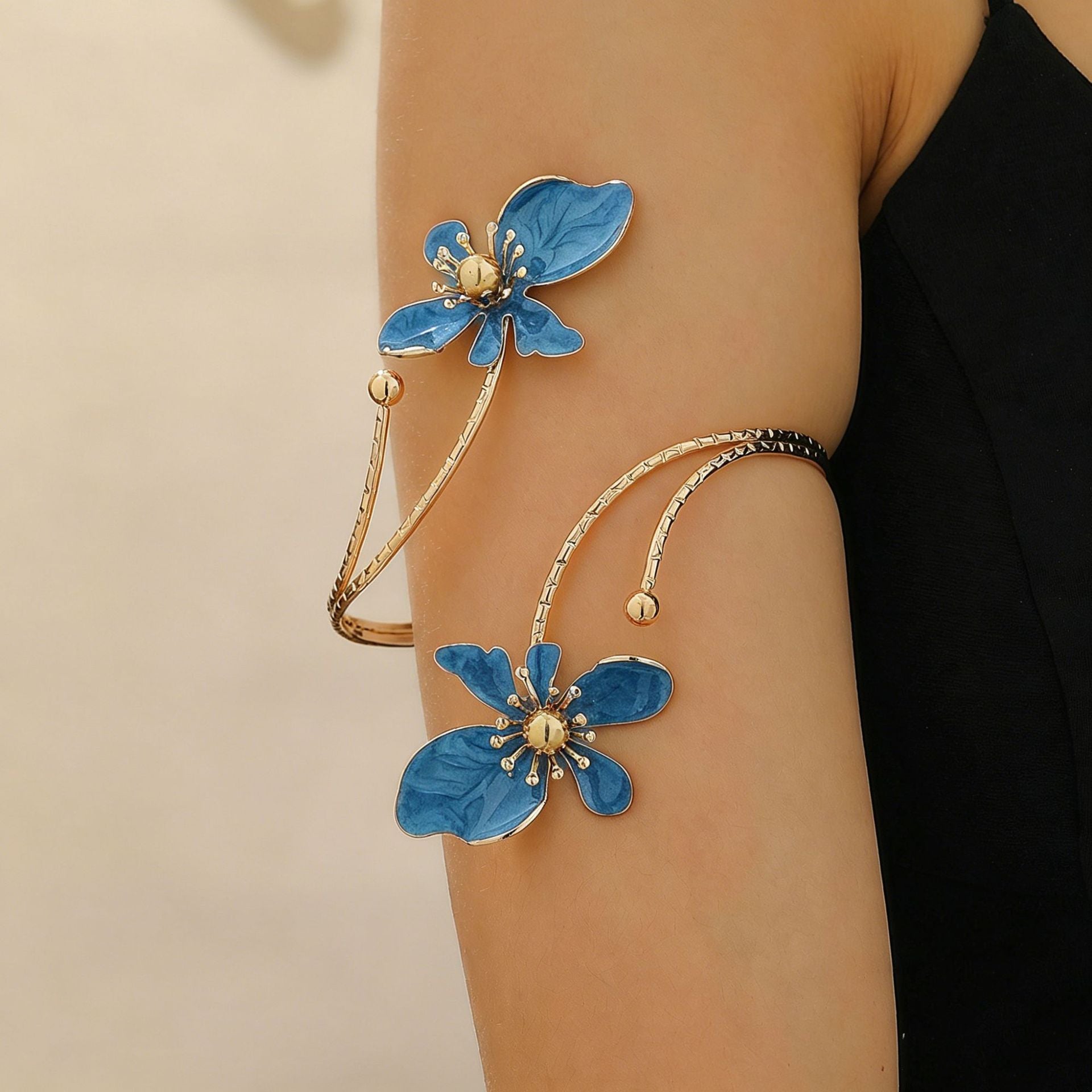 Wholesale Ins Style Flower Open Bracelet Armband Alloy Electroplated Fashion Accessory for Women