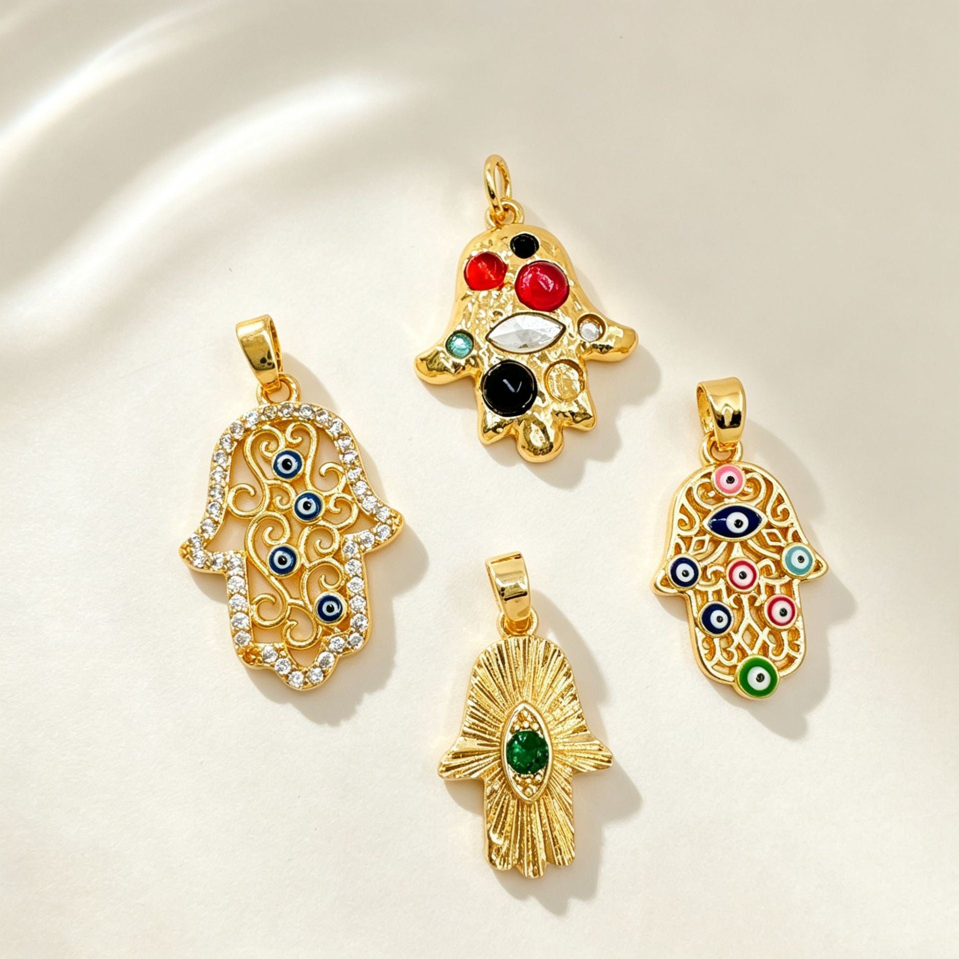 Wholesale Evil Eye Palm Pendant Gold Plated Copper Fashion Jewelry Boutique Gift